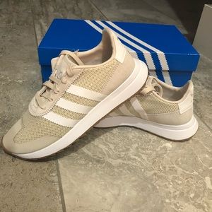 Women’s Adidas Flashback Sneaker